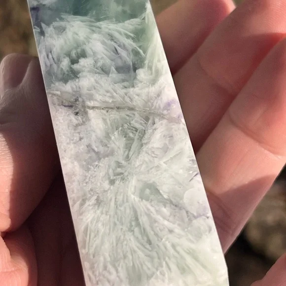 Feather (3) fluorite Tower | crystal - Picture 14 of 15